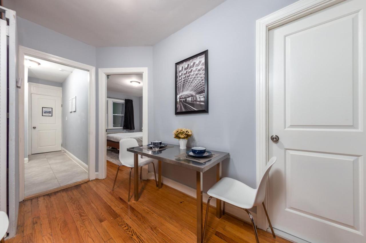 Capitol Hill Apartment With Free Parking ワシントン エクステリア 写真